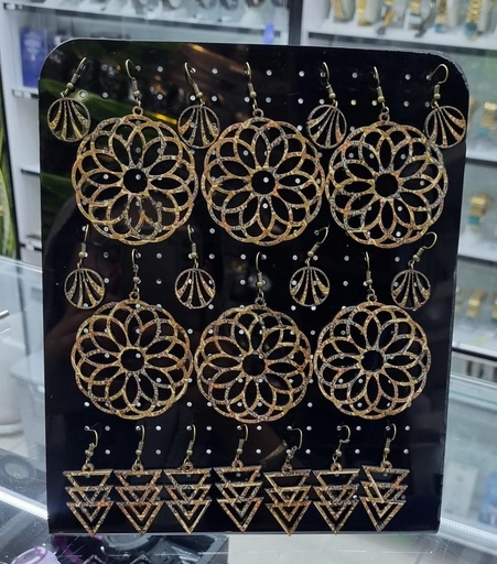 گوشواره چوبی